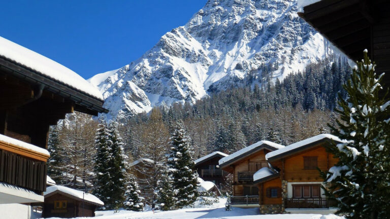 Vacances dans les Pyrénées Orientales : les avantages de la résidence !